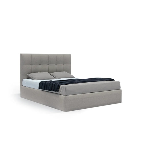 Cama estofada cinza com cabeceira alta e design moderno, roupa de cama escura