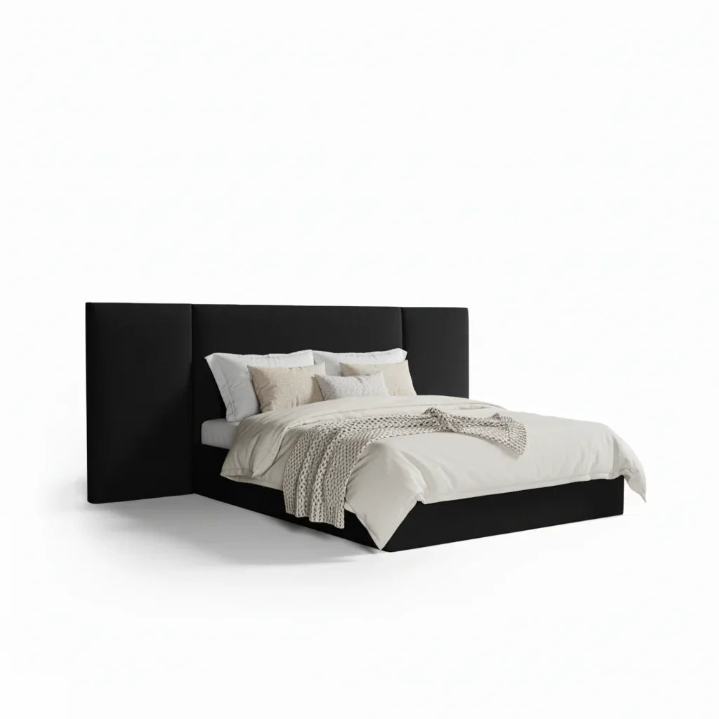Cama estofada moderna preta com cabeceira ampla e roupa de cama bege, design elegante